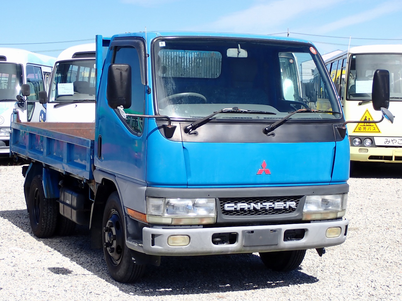 MITSUBISHI Canter