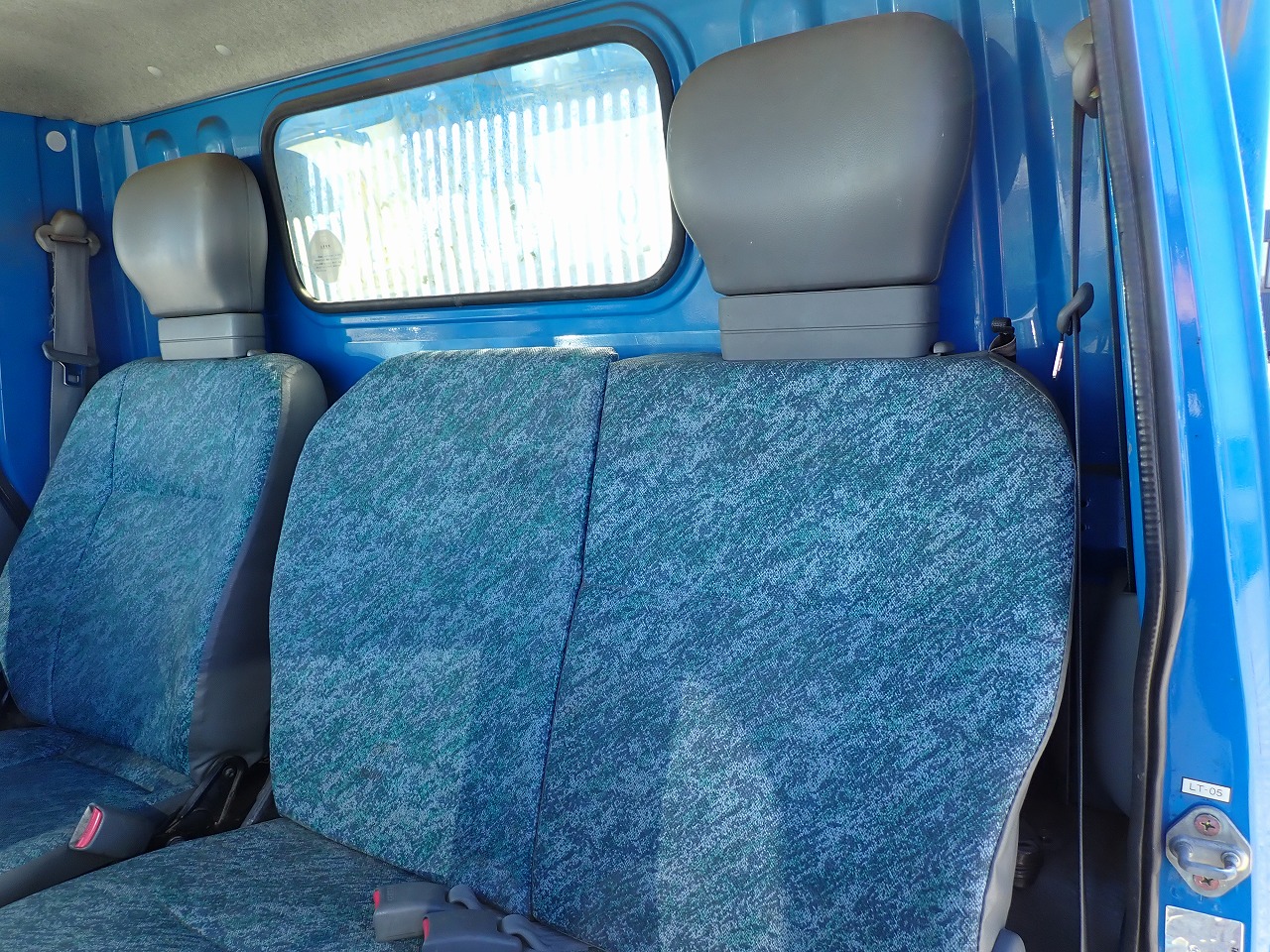 MITSUBISHI Canter