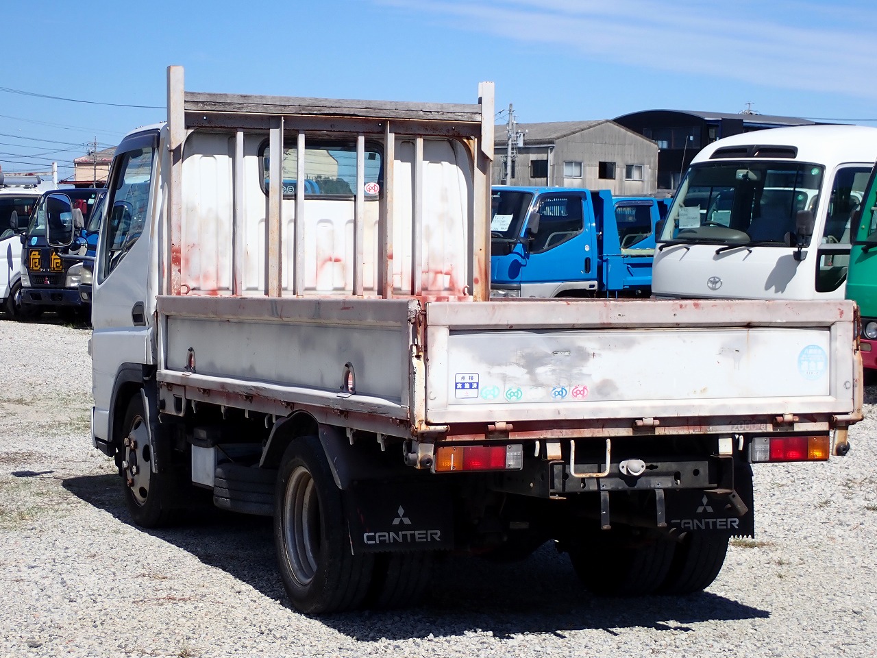 MITSUBISHI Canter
