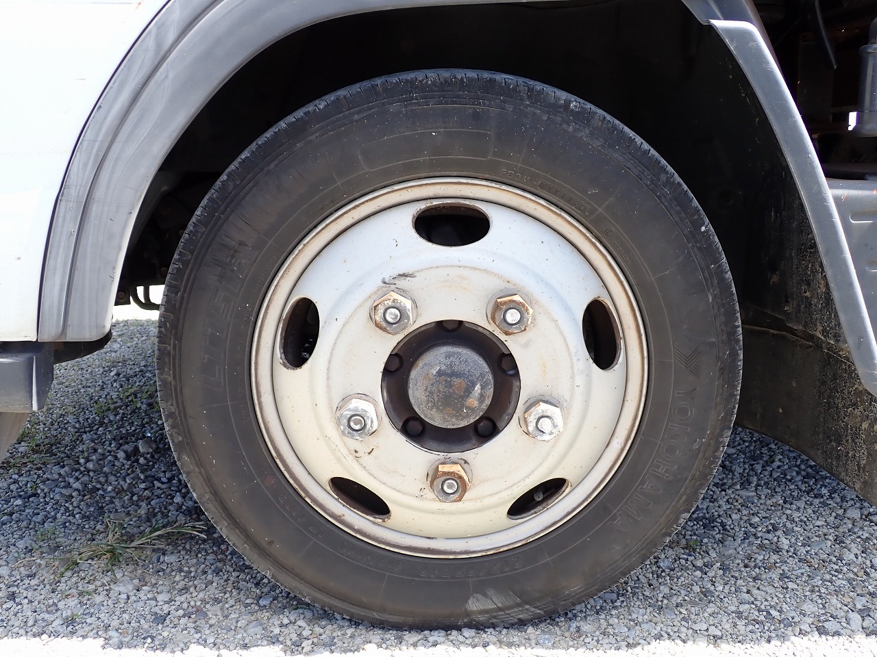 MITSUBISHI Canter
