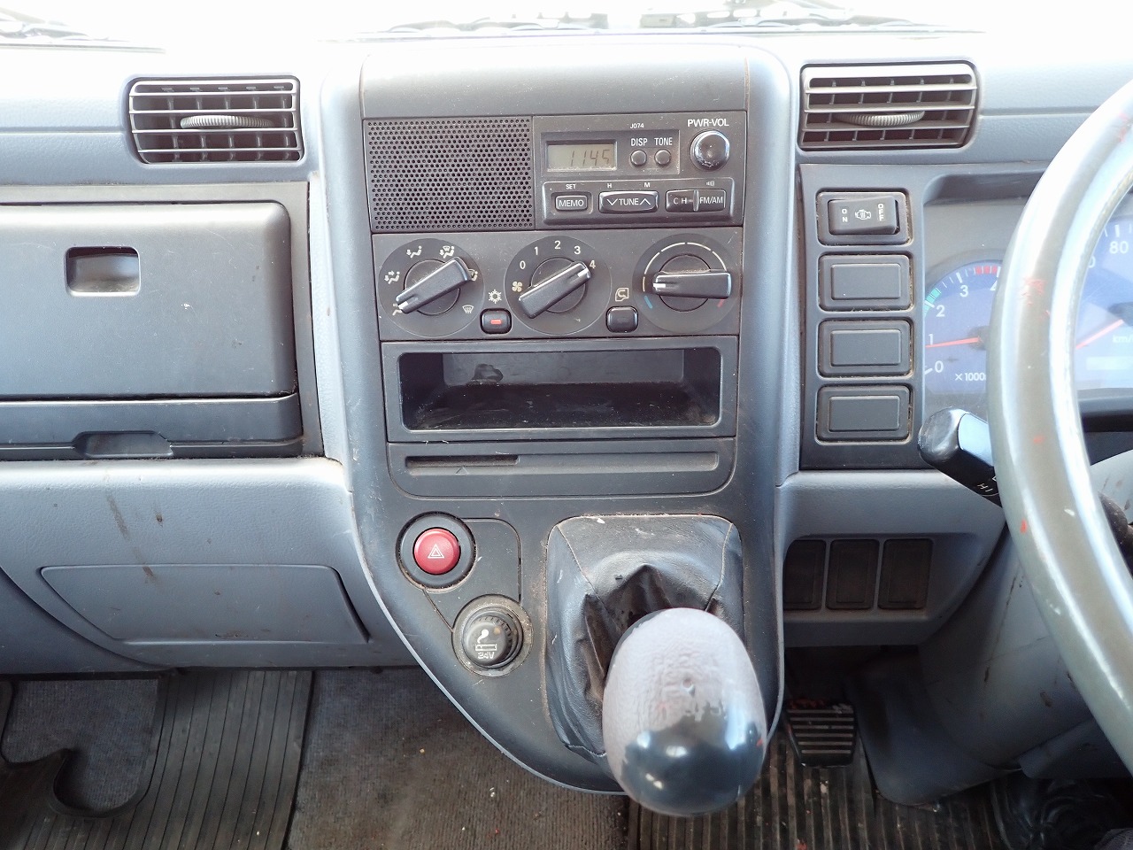 MITSUBISHI Canter
