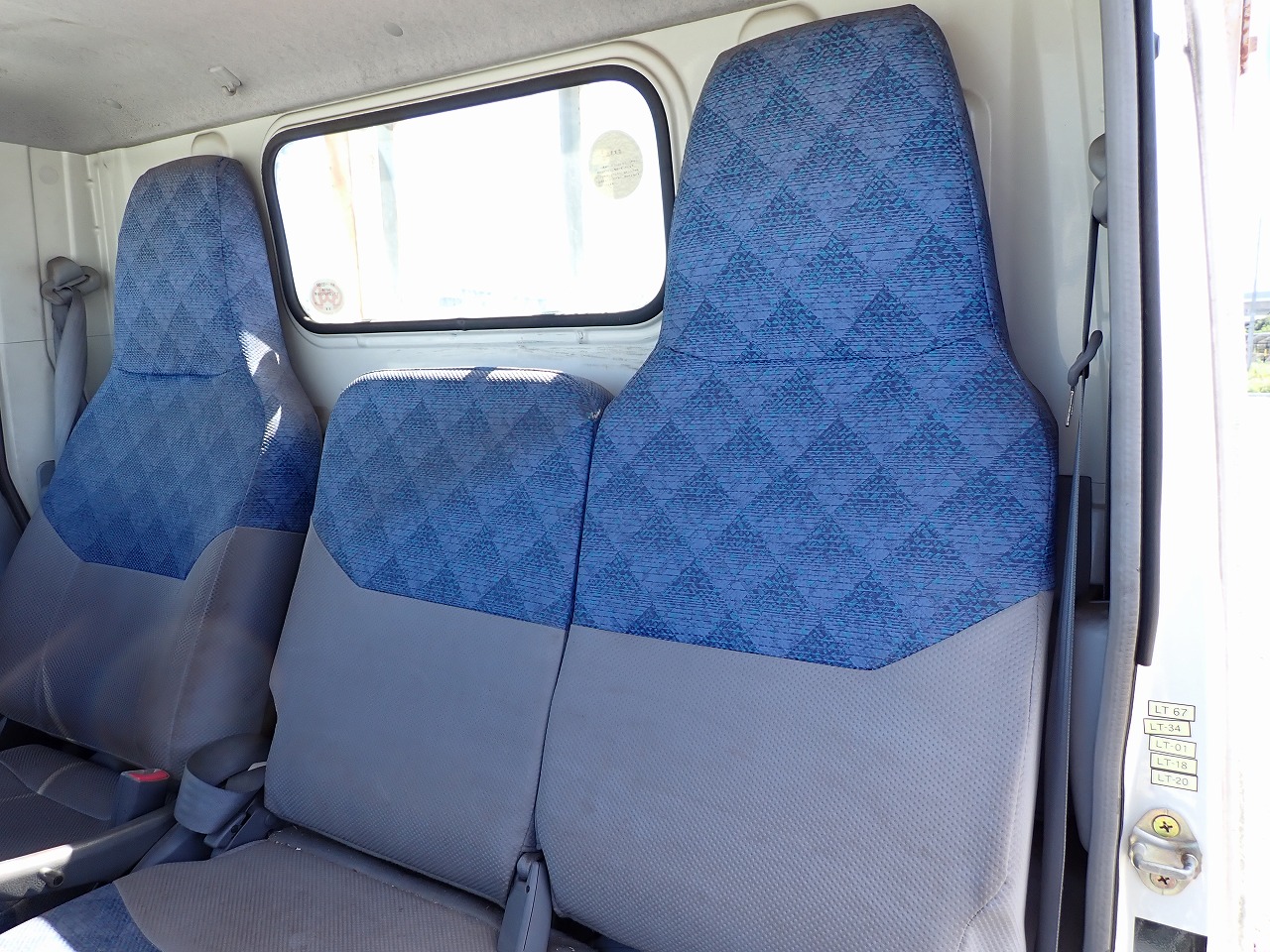 MITSUBISHI Canter