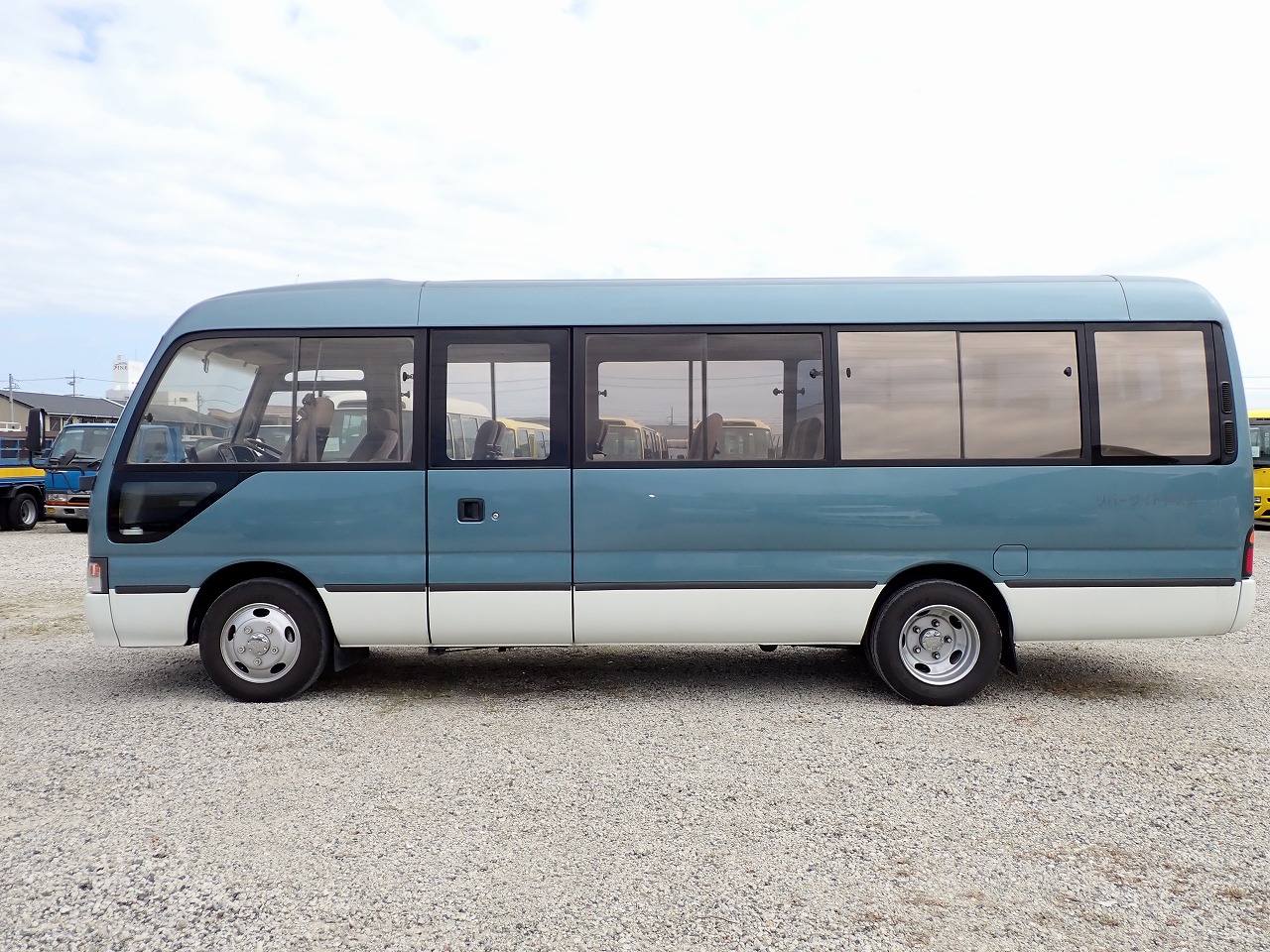 TOYOTA Coaster
