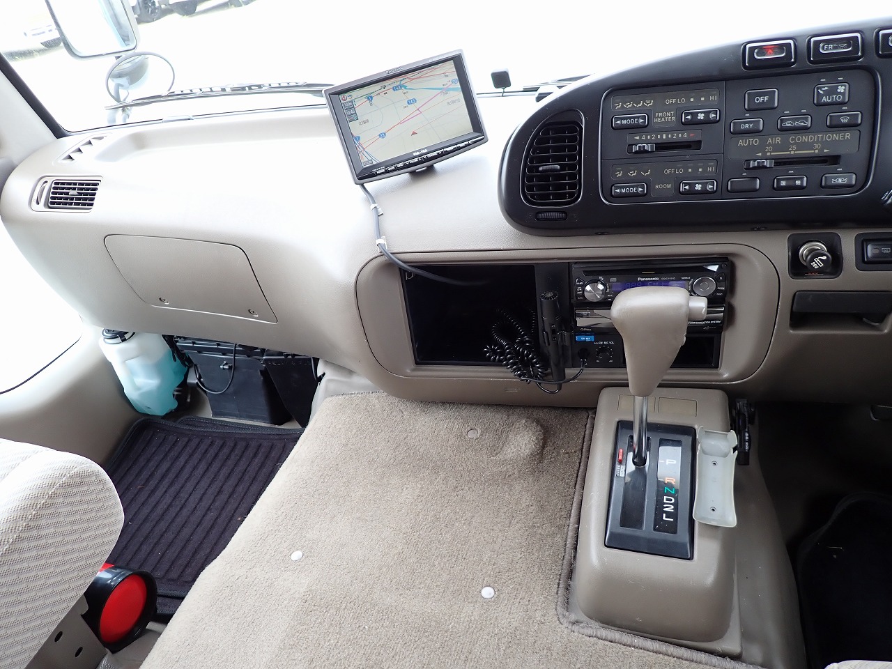 TOYOTA Coaster