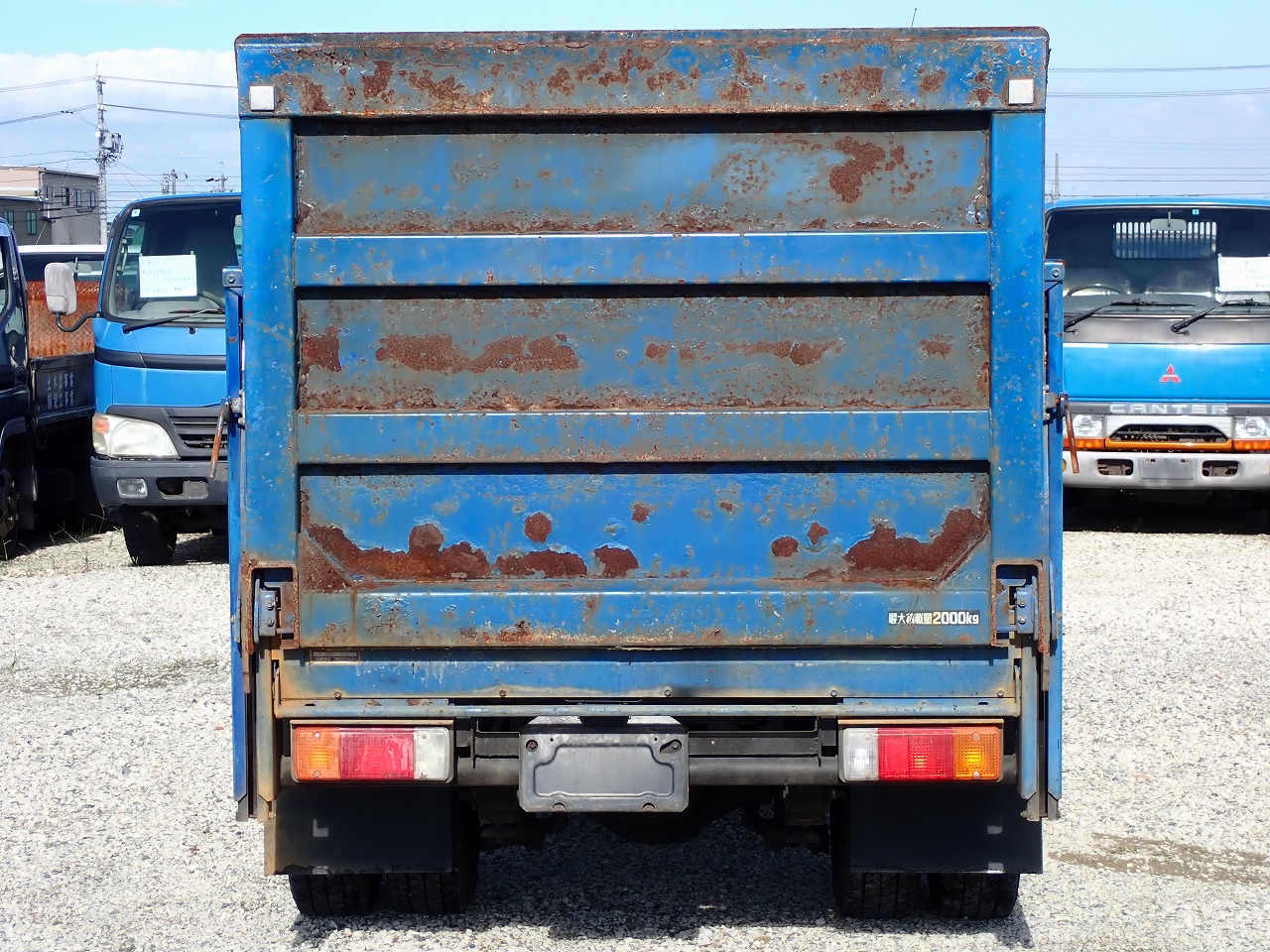 TOYOTA Dyna Truck