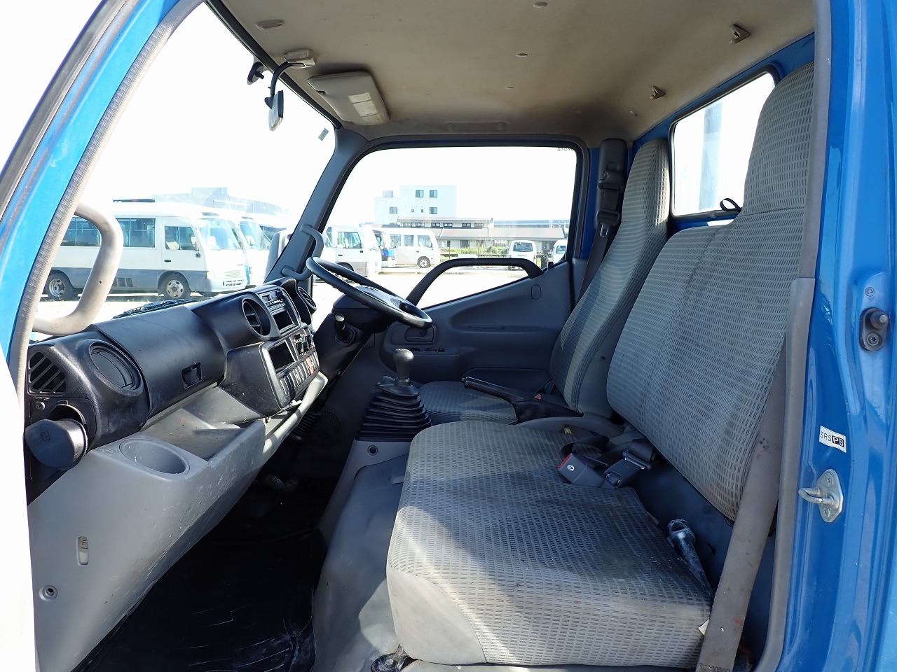 TOYOTA Dyna Truck