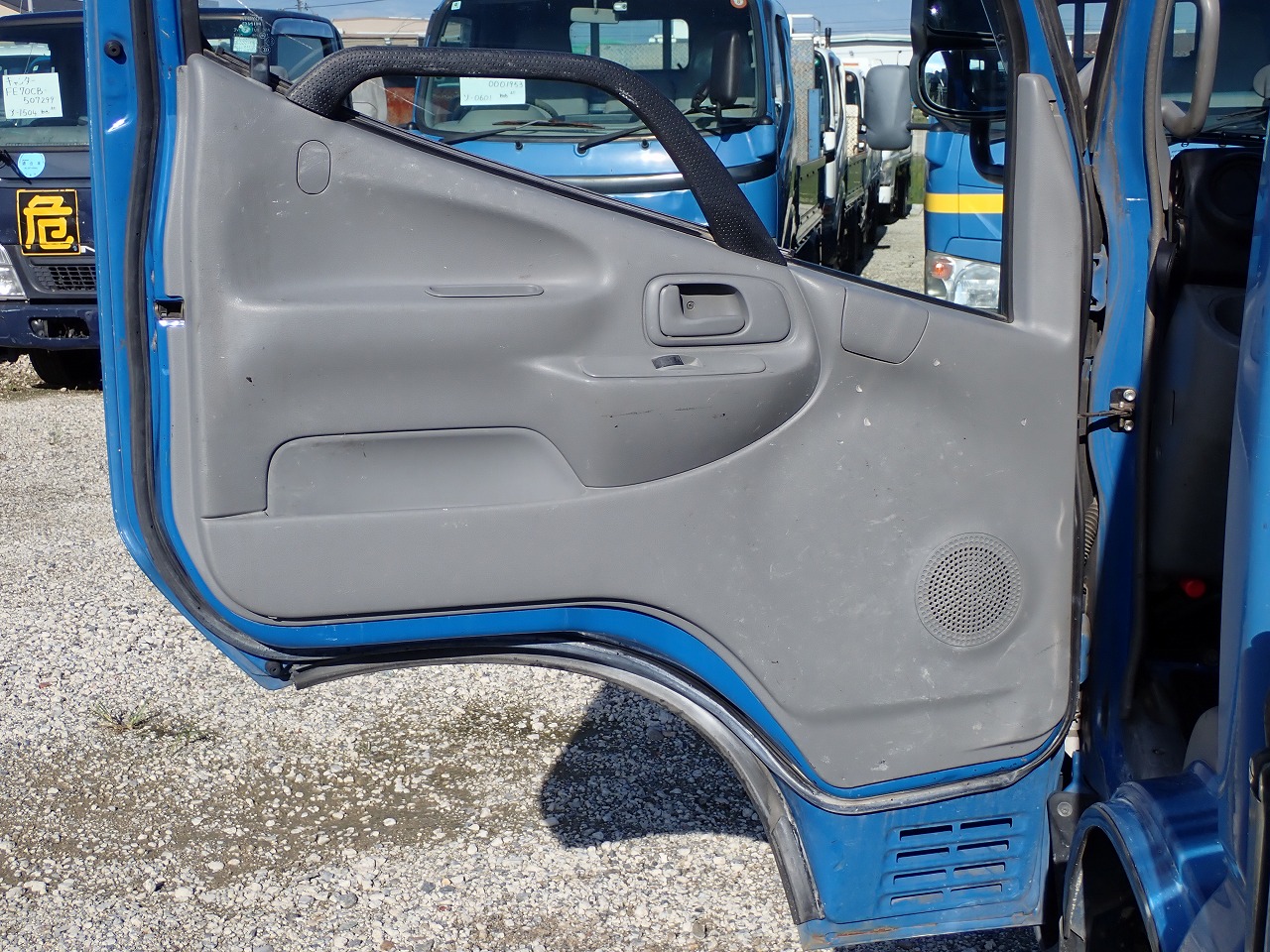 TOYOTA Dyna Truck