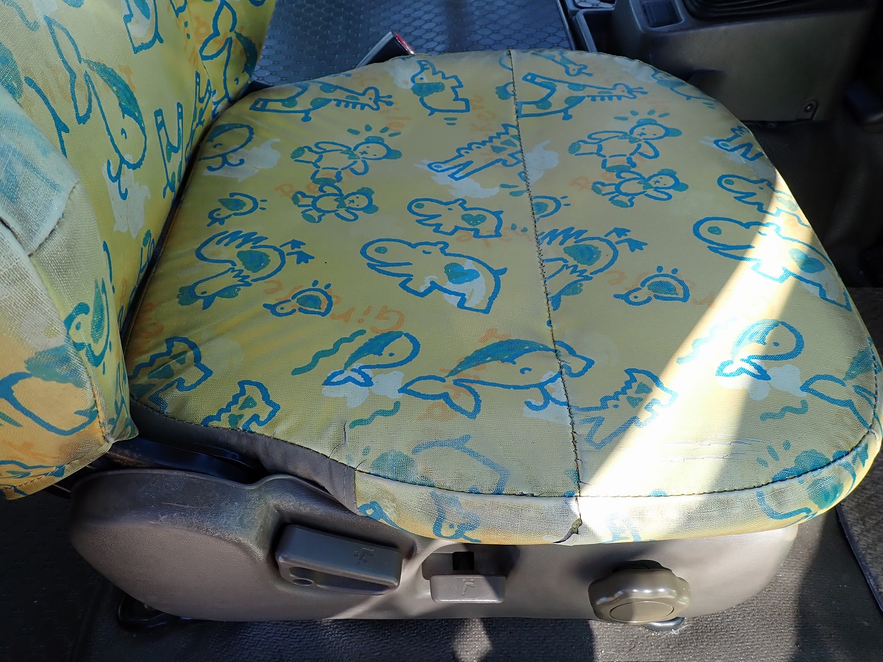 MITSUBISHI Rosa