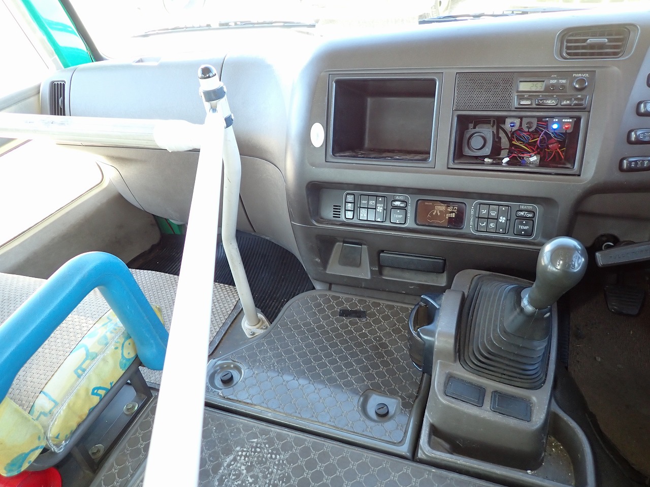 MITSUBISHI Rosa