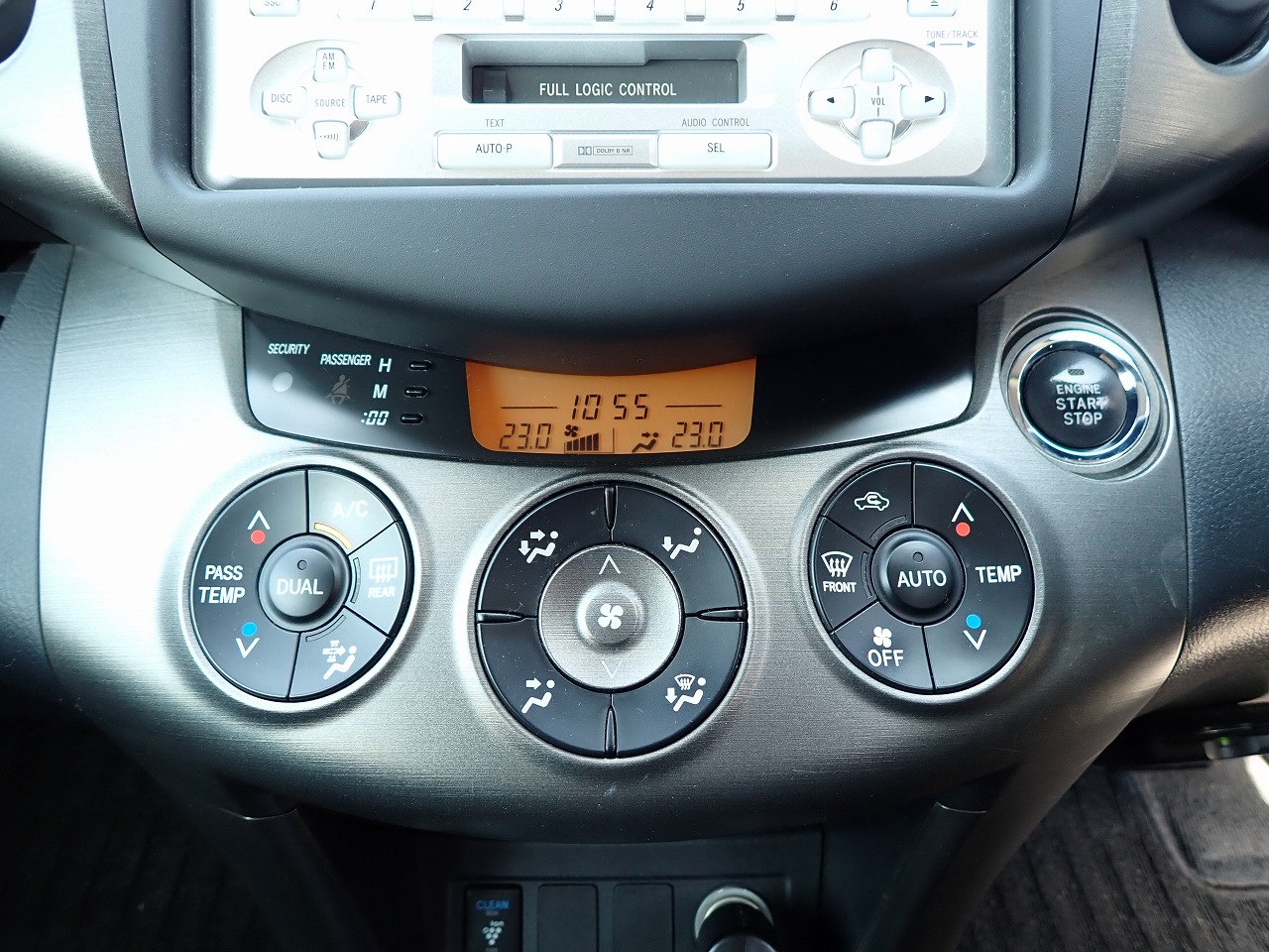 TOYOTA Vanguard