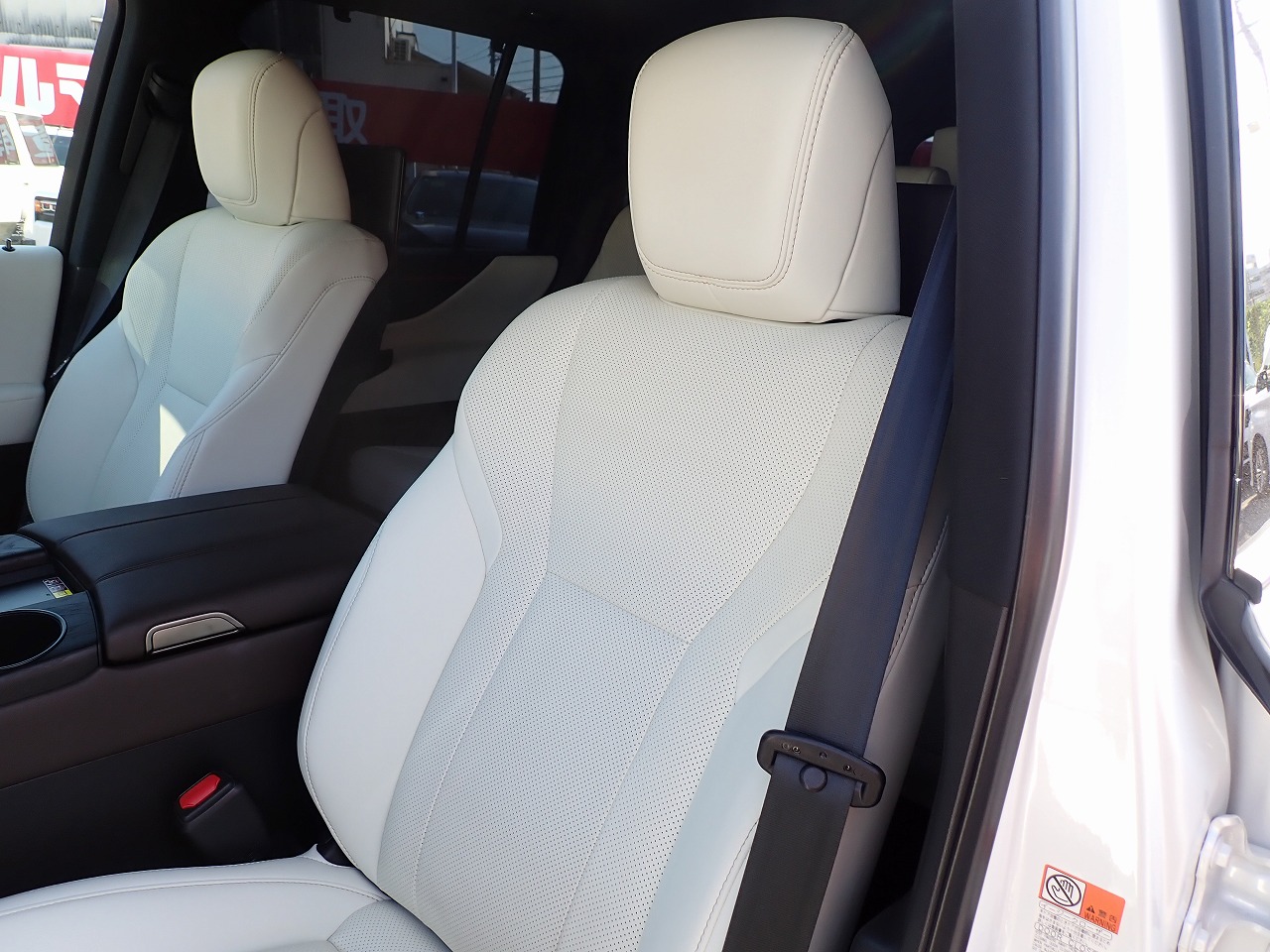 LEXUS LX 600