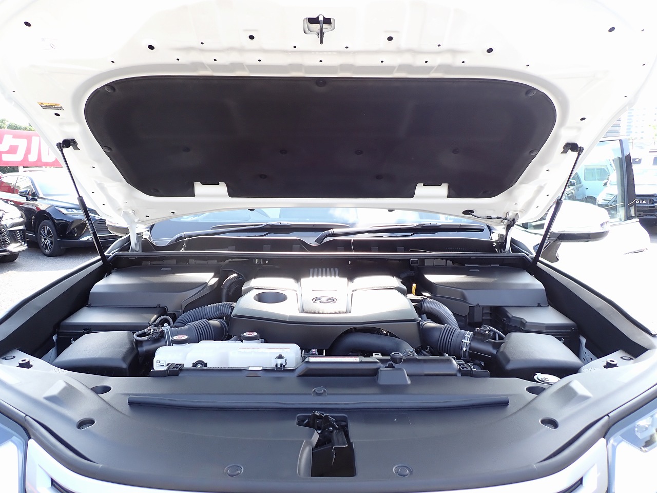 LEXUS LX 600