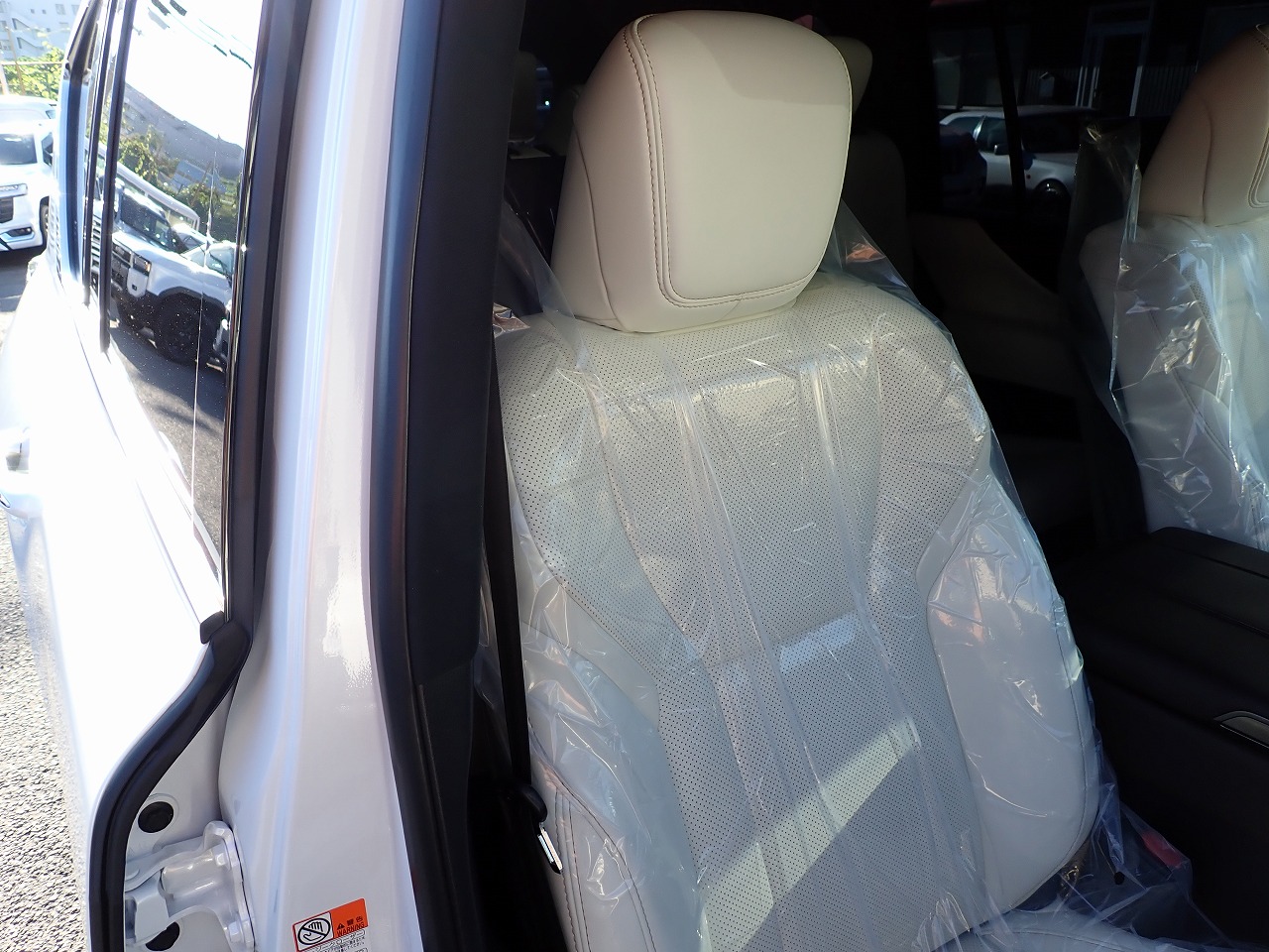 LEXUS LX 600