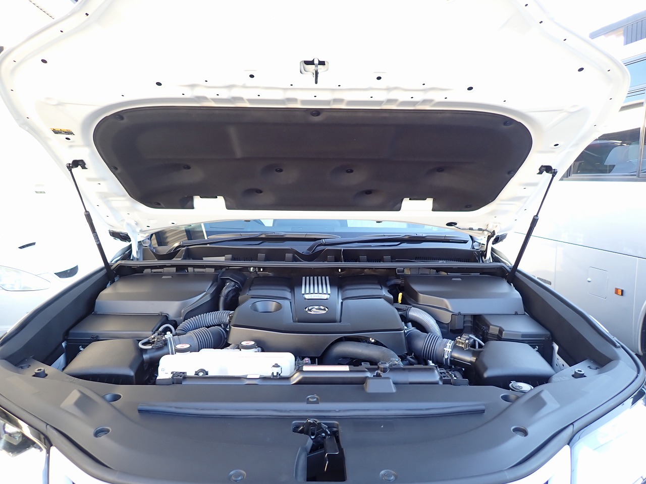 LEXUS LX 600