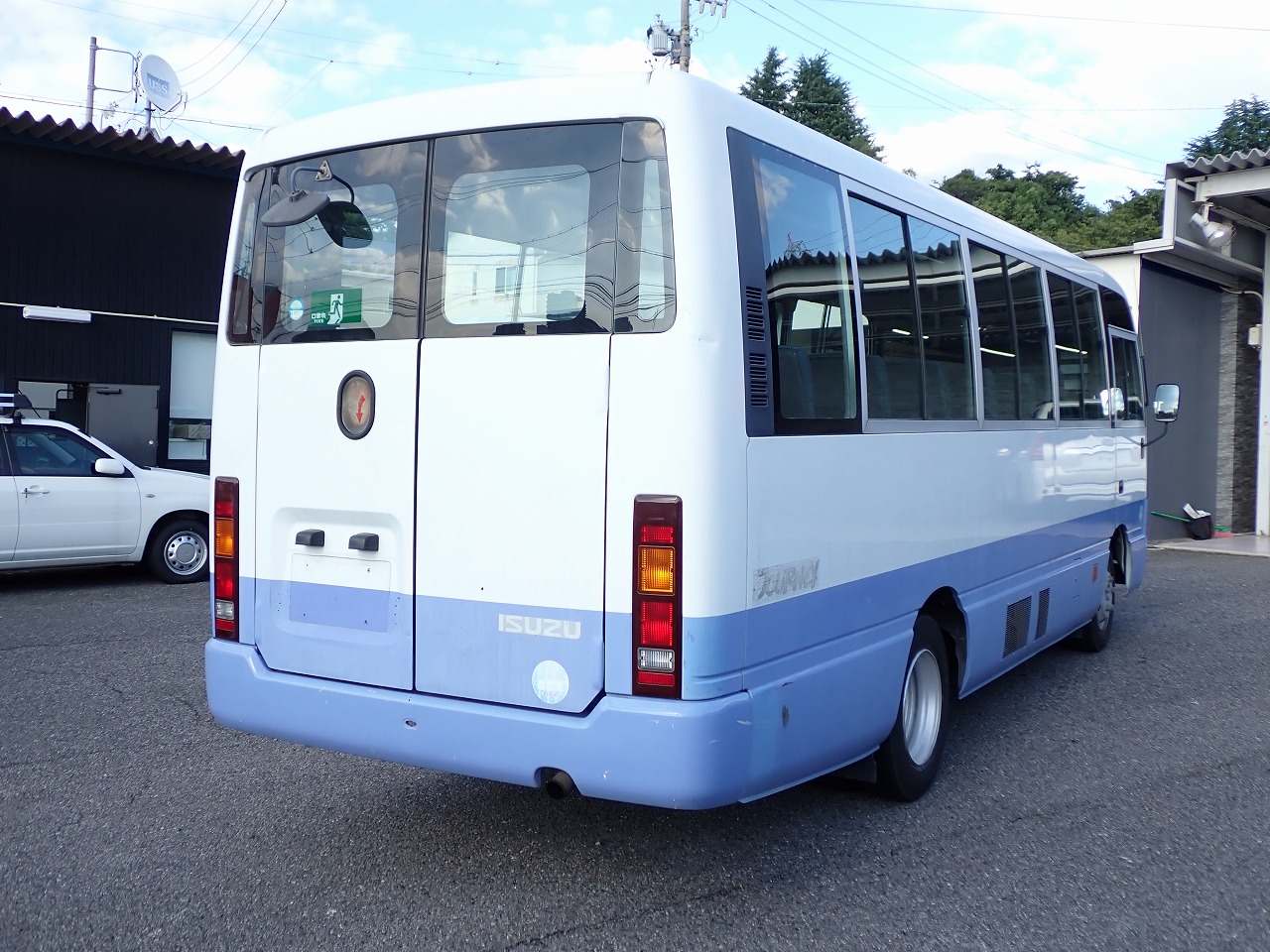 ISUZU Journey