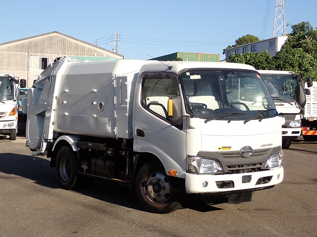 HINO Dutro