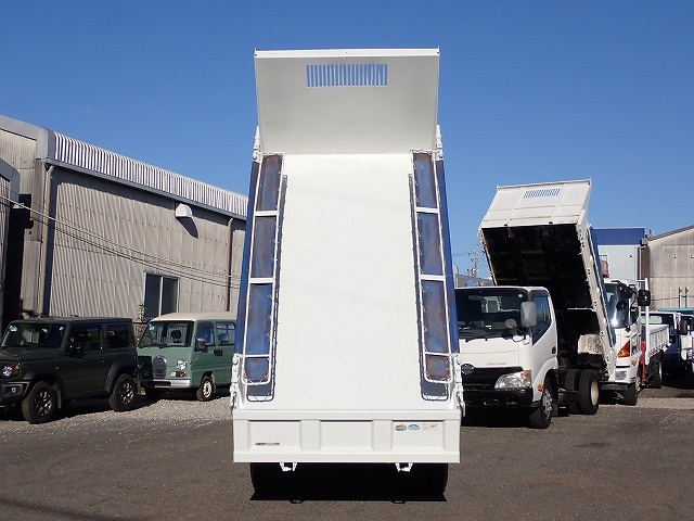 TOYOTA Dyna Truck