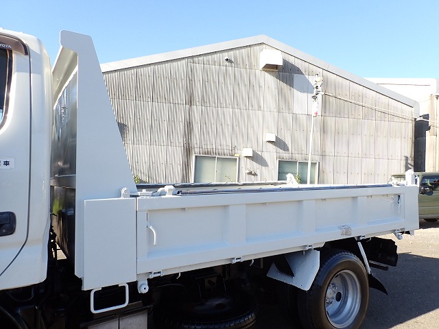 TOYOTA Dyna Truck