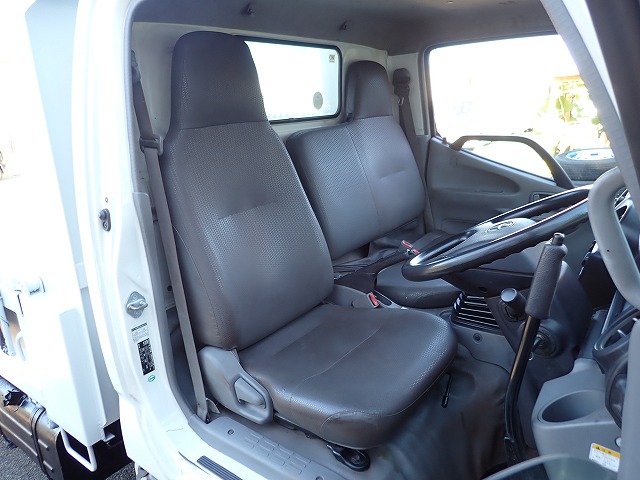 TOYOTA Dyna Truck