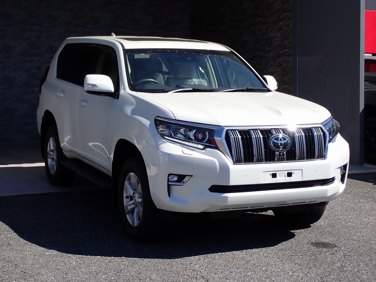 TOYOTA Land Cruiser Prado