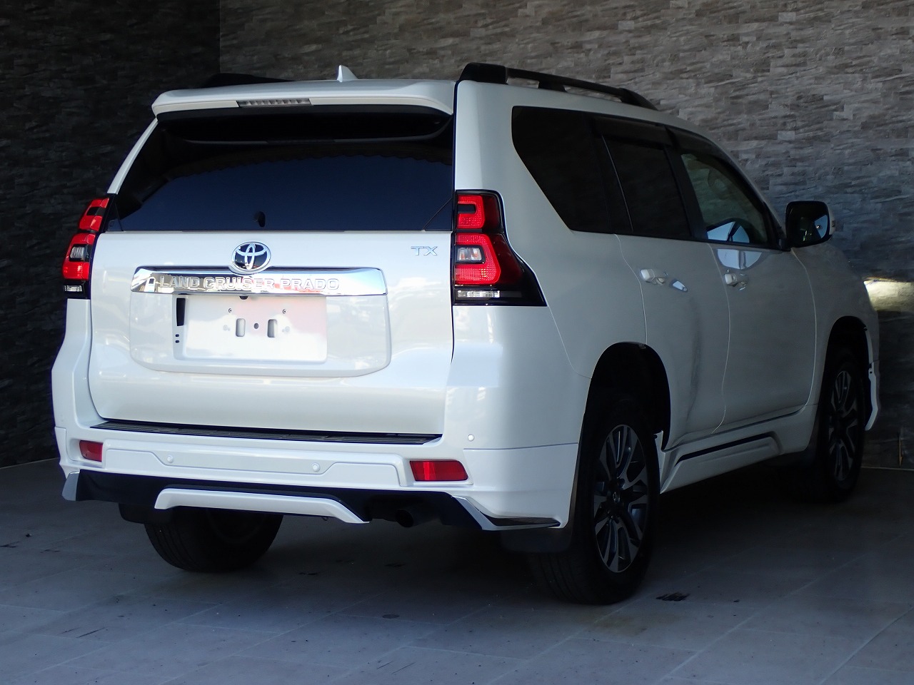 TOYOTA Land Cruiser Prado