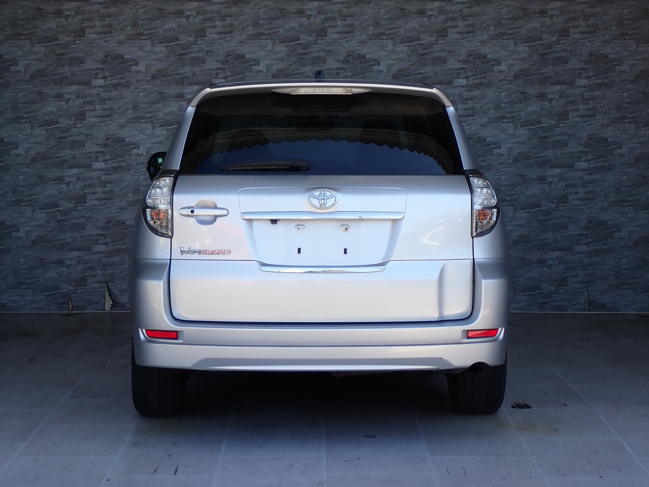 TOYOTA Vanguard