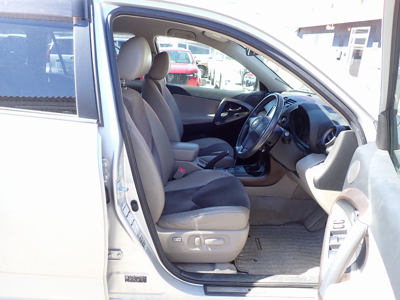 TOYOTA Vanguard
