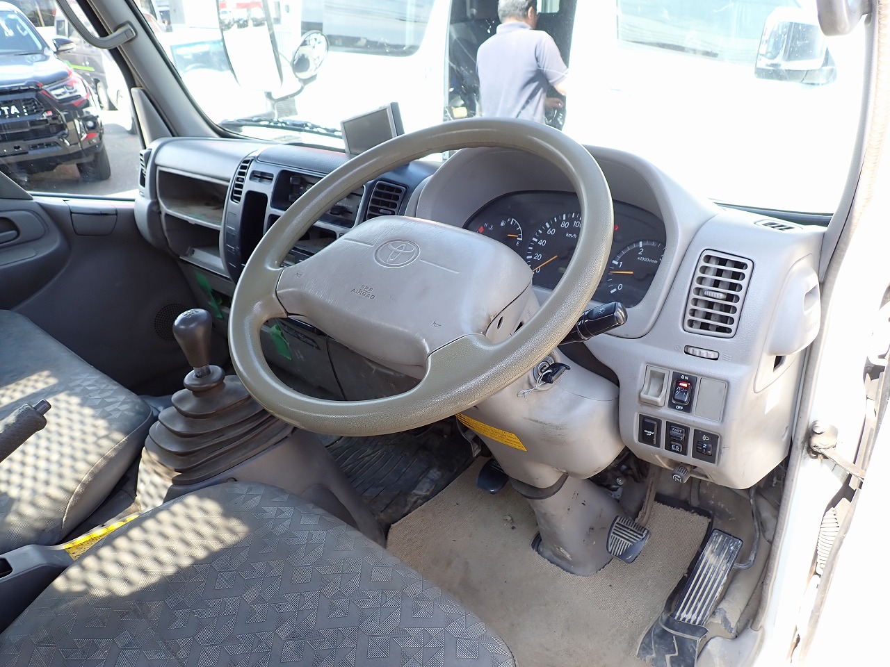 TOYOTA Toyoace