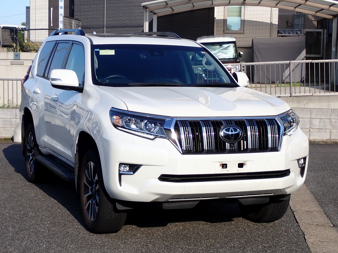 TOYOTA Land Cruiser Prado
