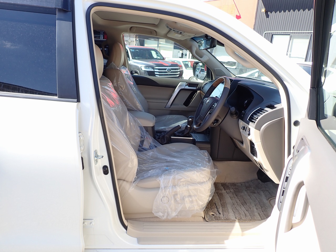 TOYOTA Land Cruiser Prado