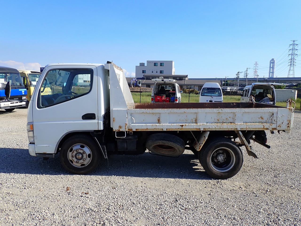 MITSUBISHI Canter