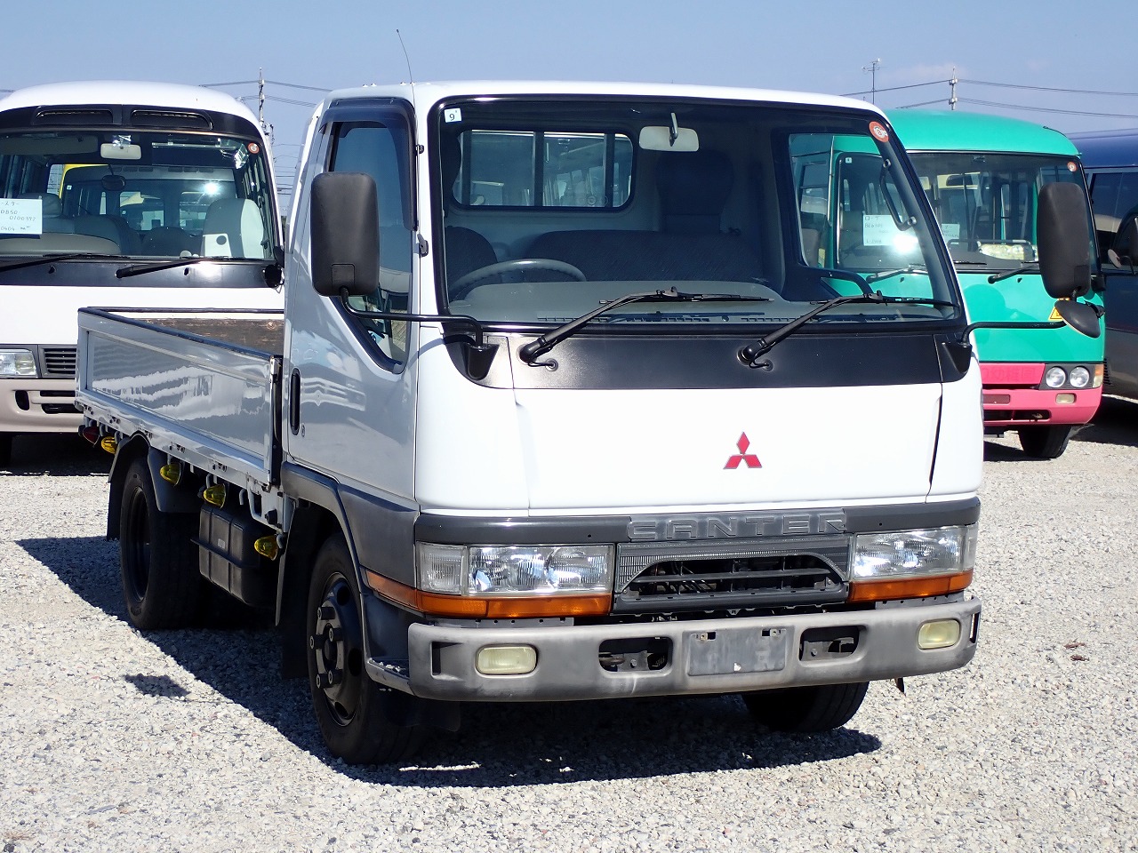 MITSUBISHI Canter