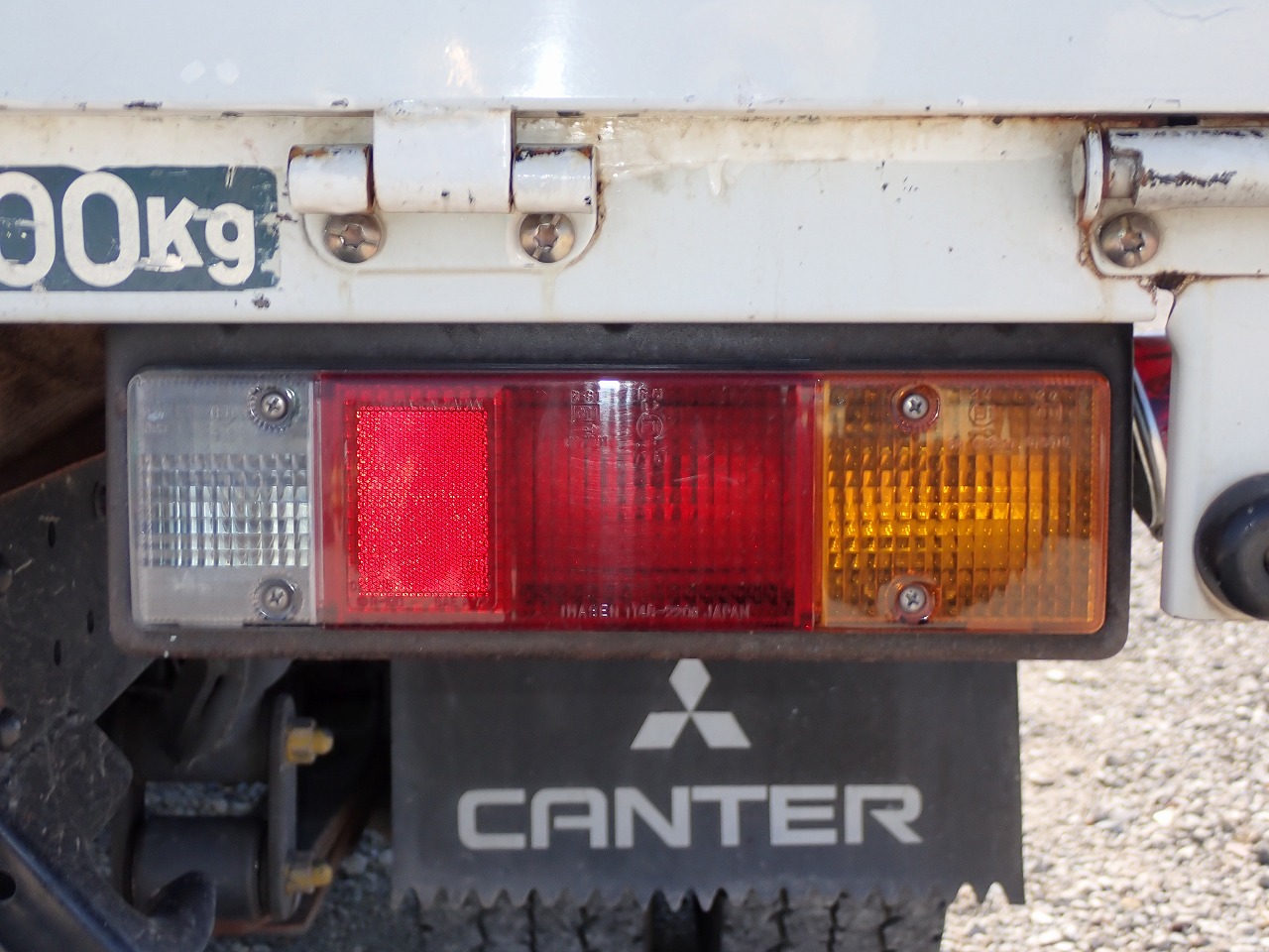 MITSUBISHI Canter