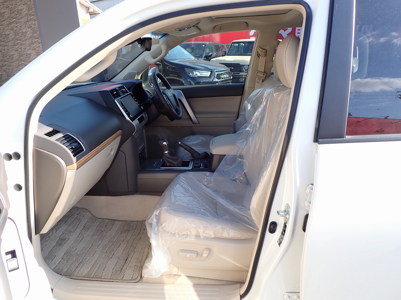 TOYOTA Land Cruiser Prado