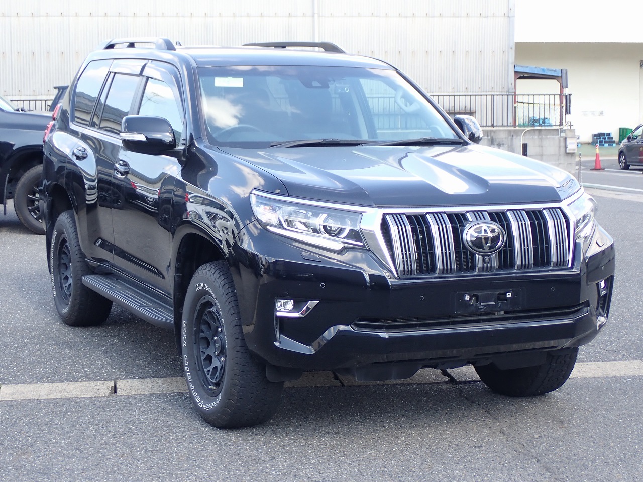 TOYOTA Land Cruiser Prado