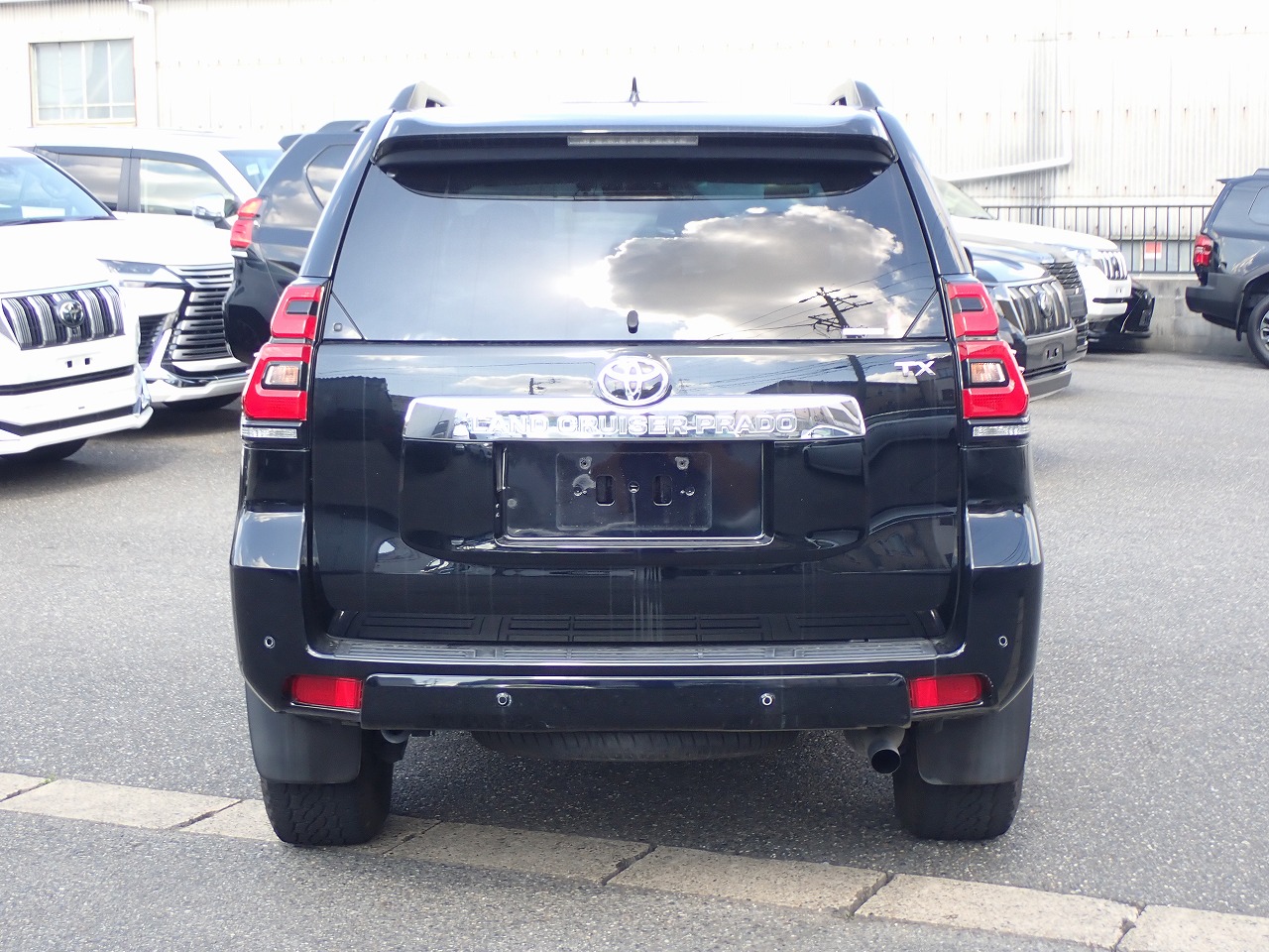 TOYOTA Land Cruiser Prado