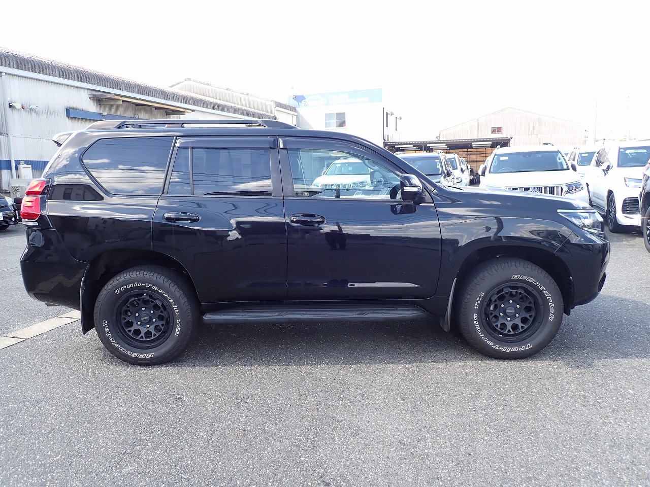 TOYOTA Land Cruiser Prado