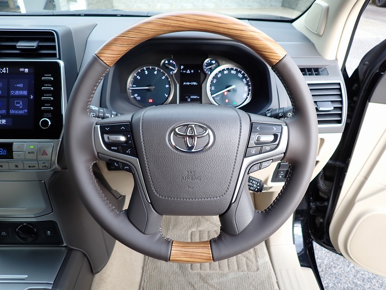 TOYOTA Land Cruiser Prado