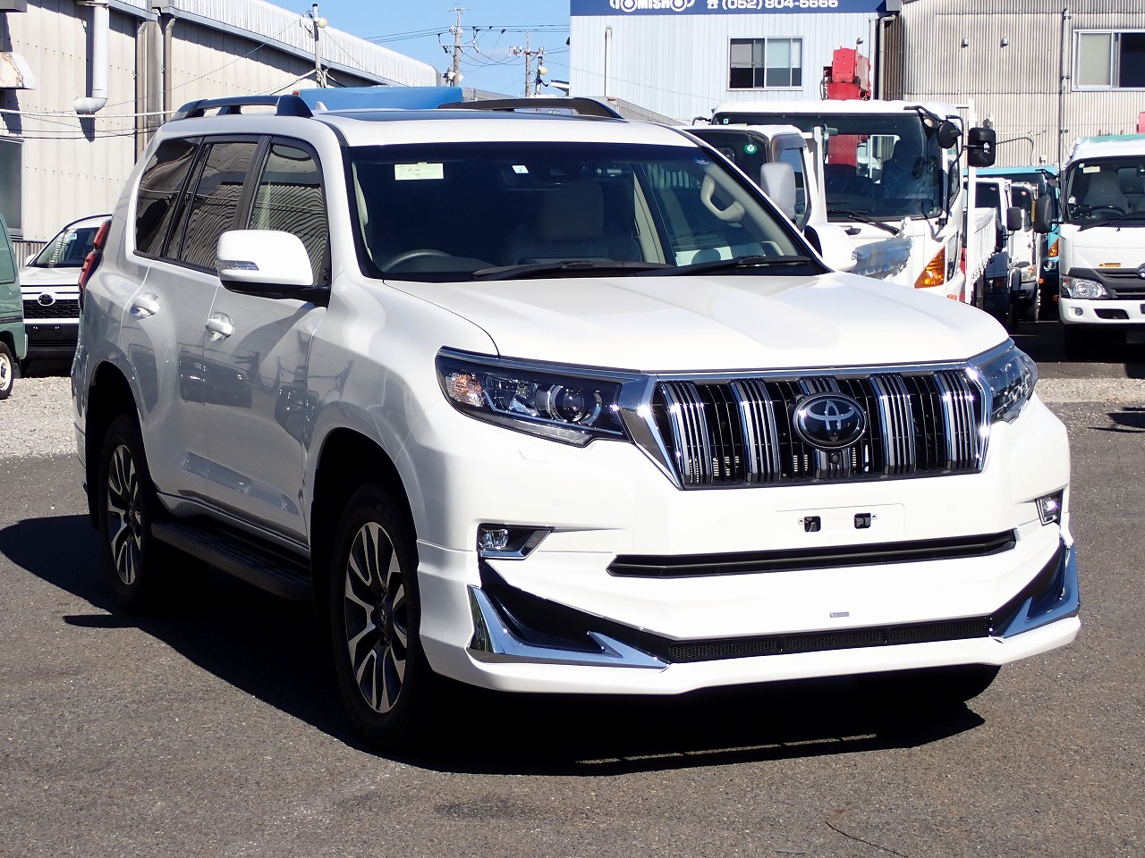 TOYOTA Land Cruiser Prado