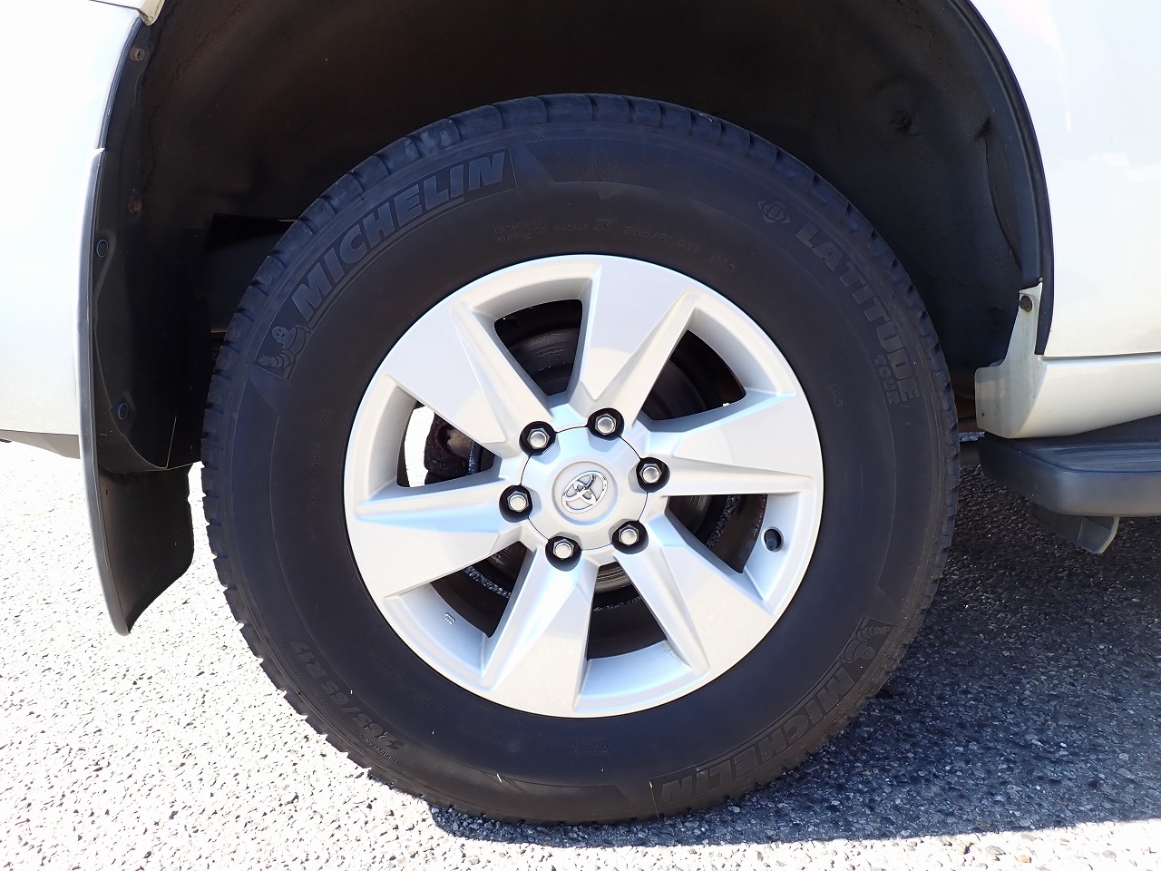 TOYOTA Land Cruiser Prado