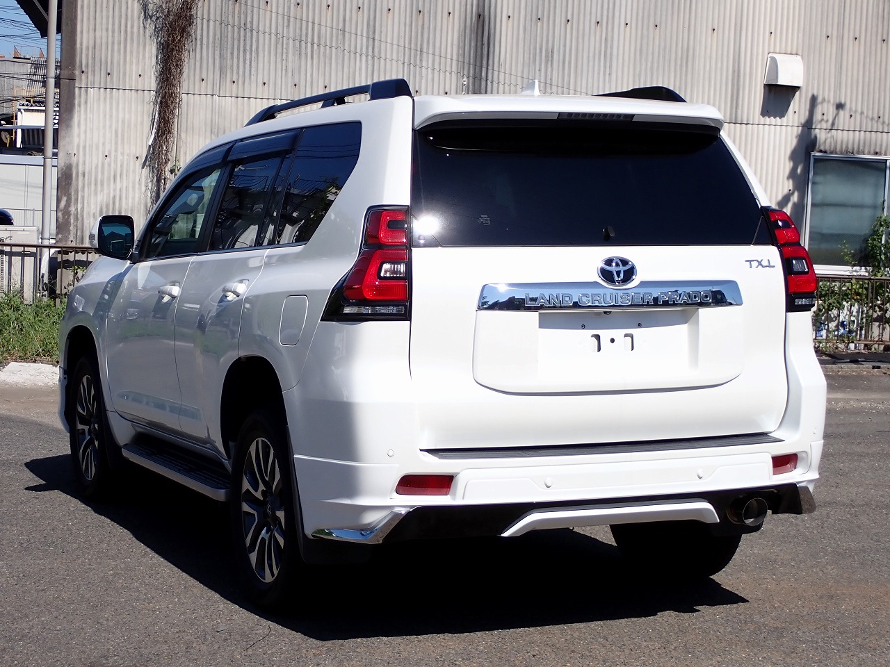 TOYOTA Land Cruiser Prado