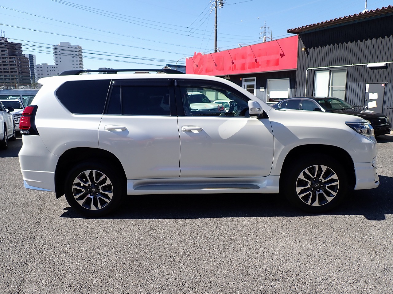TOYOTA Land Cruiser Prado