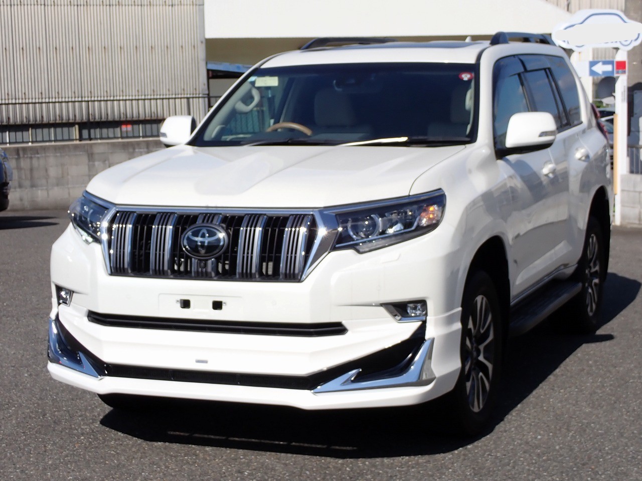 TOYOTA Land Cruiser Prado