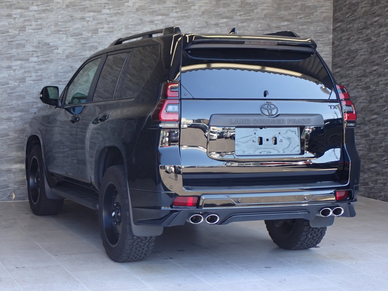 TOYOTA Land Cruiser Prado