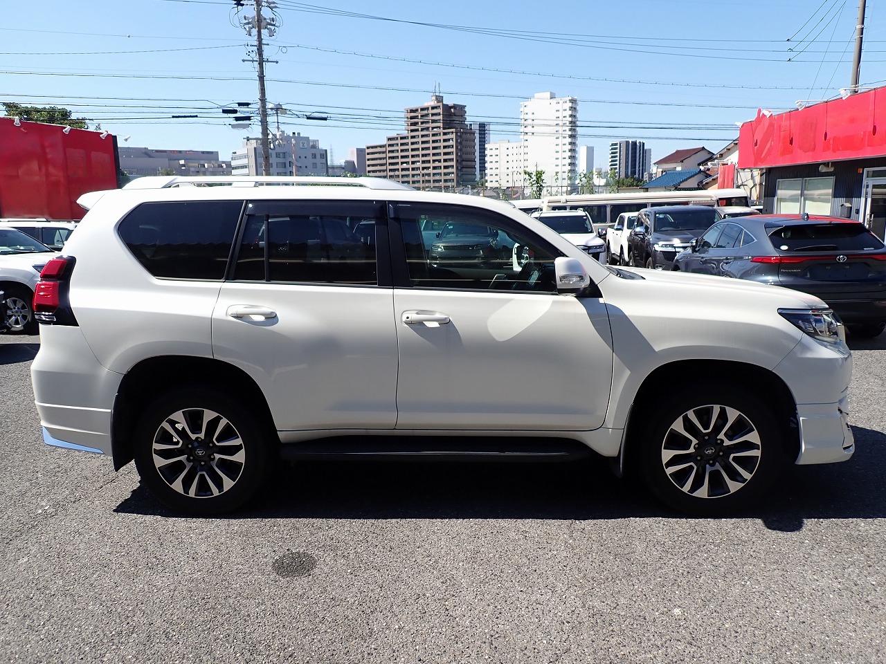 TOYOTA Land Cruiser Prado