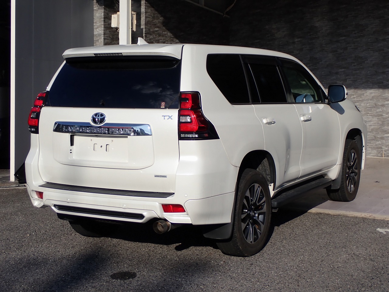 TOYOTA Land Cruiser Prado