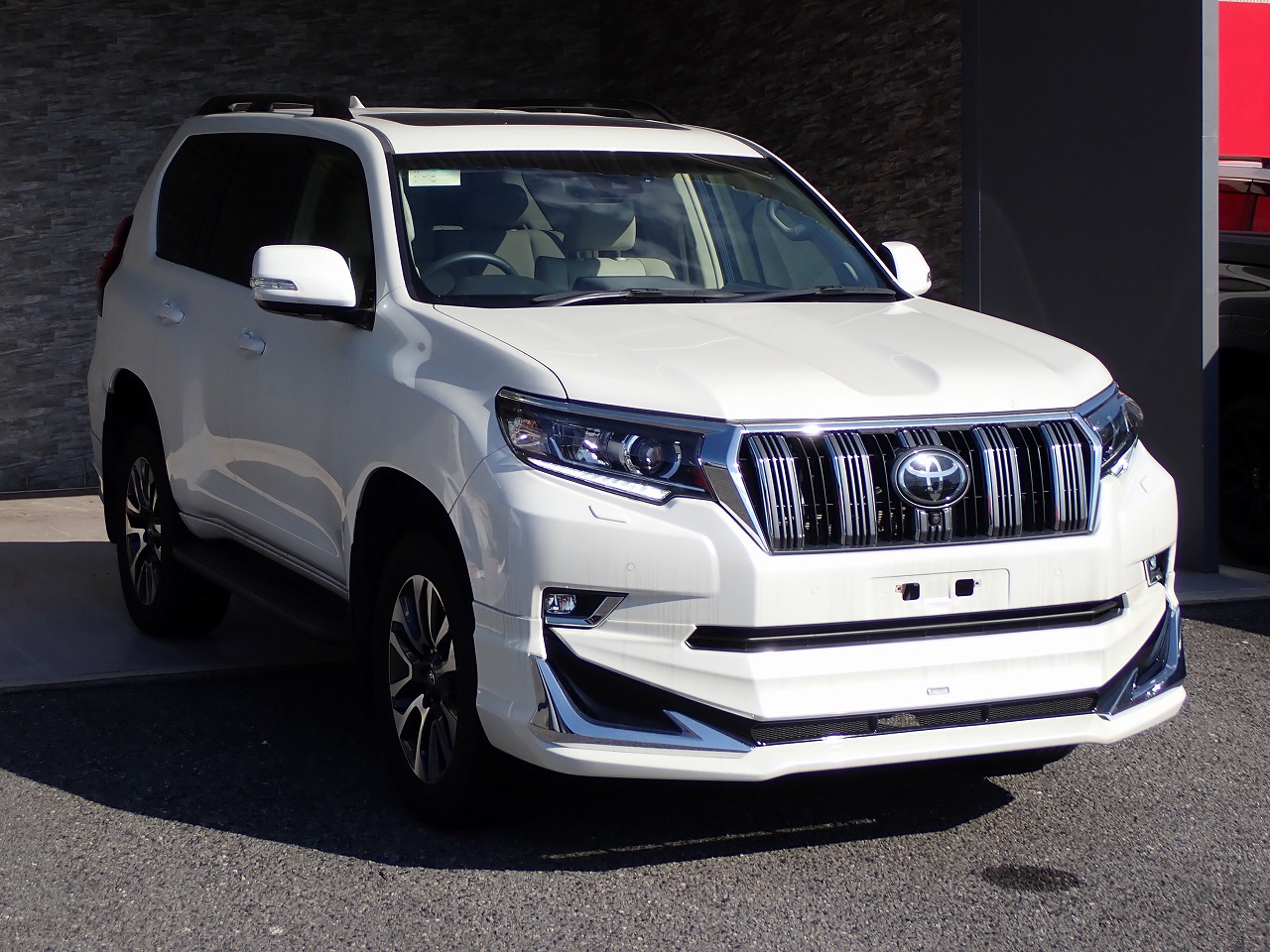 TOYOTA Land Cruiser Prado