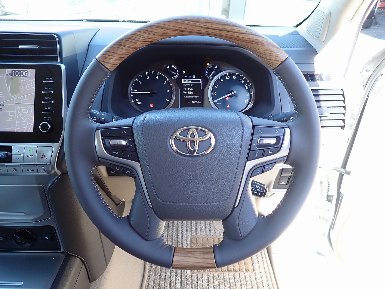 TOYOTA Land Cruiser Prado