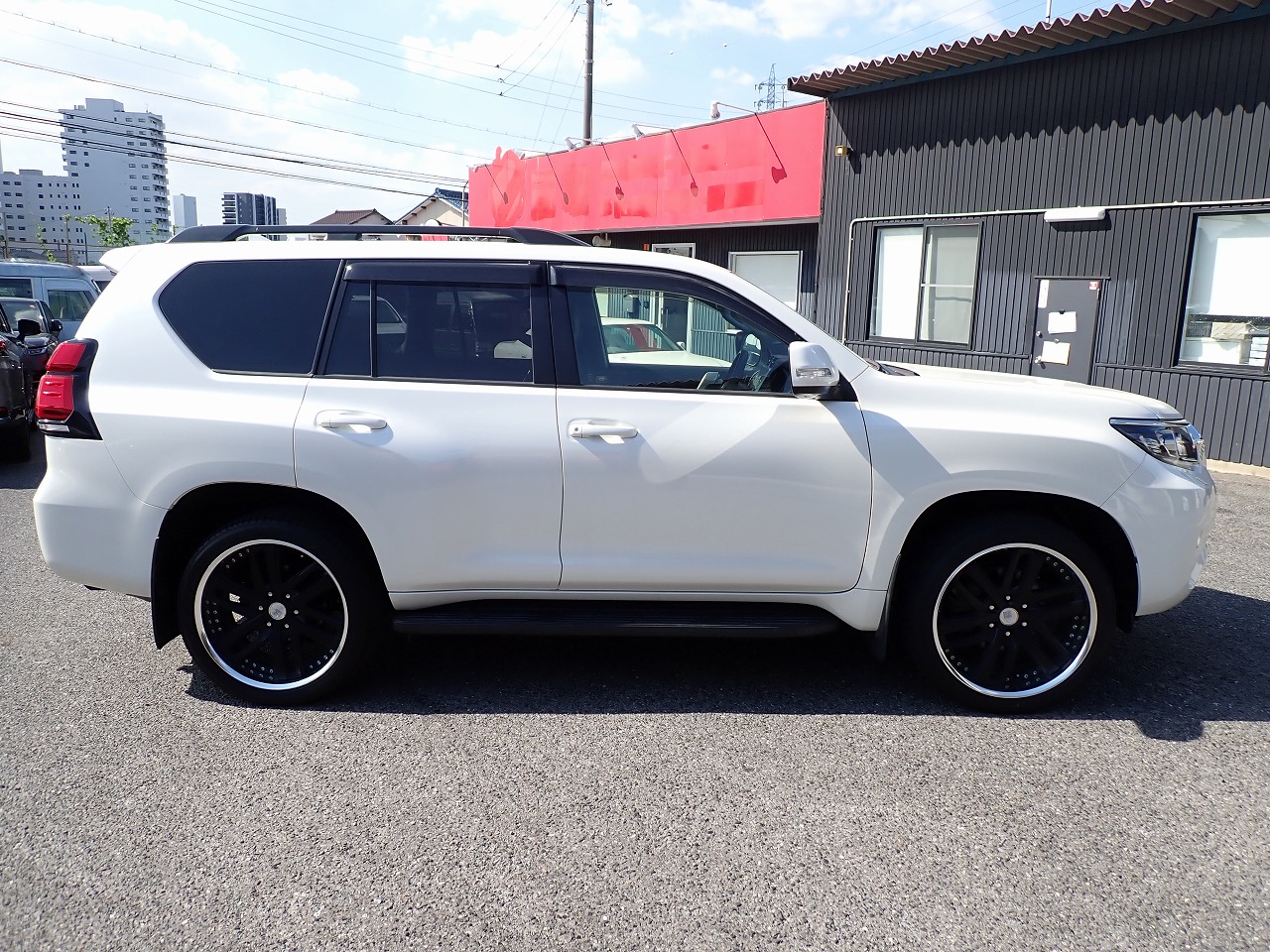 TOYOTA Land Cruiser Prado