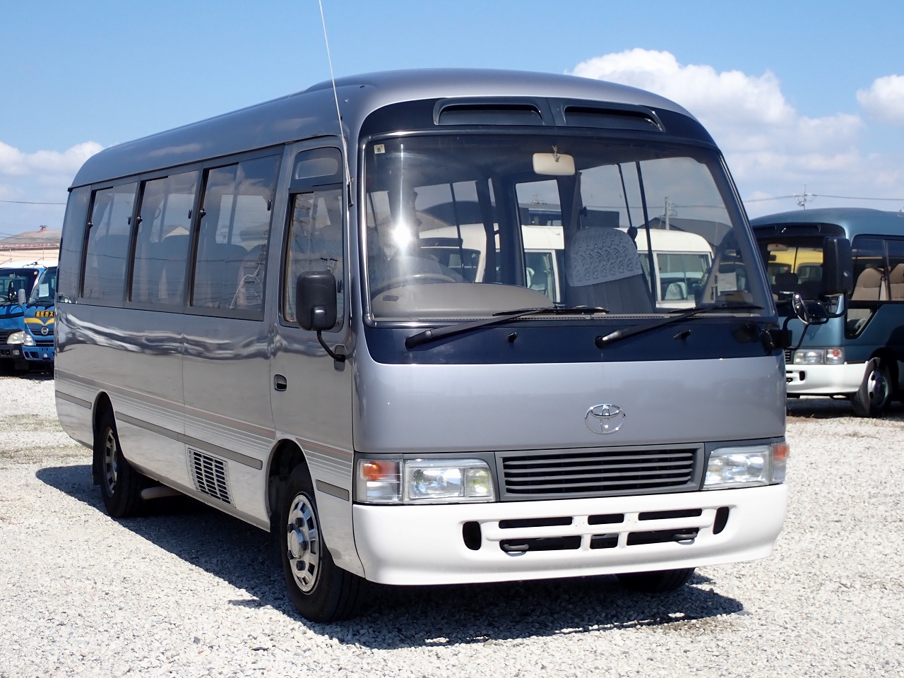 TOYOTA Coaster